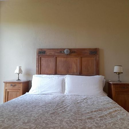Madama Langa Country House Con Piscina Nelle Vigne Montelupo Albese Ngoại thất bức ảnh