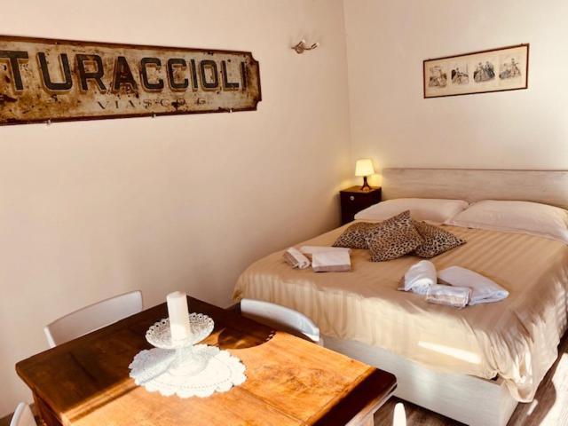 Madama Langa Country House Con Piscina Nelle Vigne Montelupo Albese Ngoại thất bức ảnh